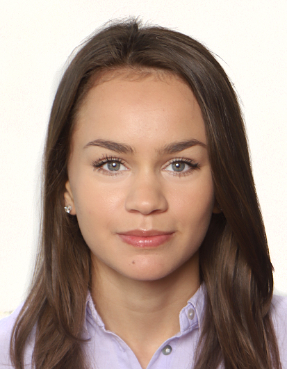 Portrait of Sara Vaing